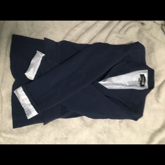 Blazer - Picture 2 of 3